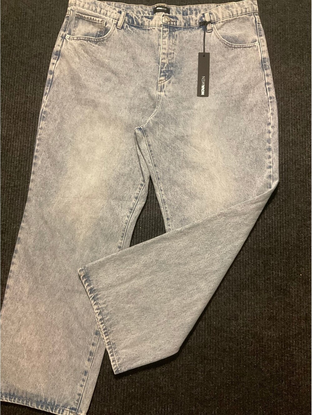 NWT Nova Men Denim Straight Jeans Size 42 Light Wash